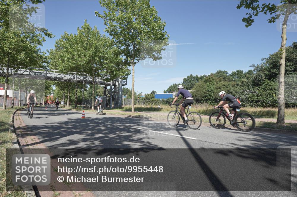 09.08.2026 - GEWOBA Citytriathlon Bremen Michael Burmester http://msf.ph/oto/9955448 09.08.2026 12:19:51 Radfahren 748, 806, 817, 923, 987 meine-sportfotos.de