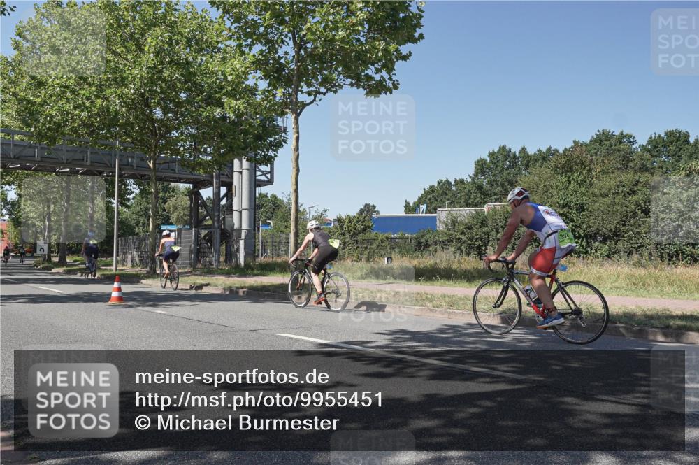 09.08.2026 - GEWOBA Citytriathlon Bremen Michael Burmester http://msf.ph/oto/9955451 09.08.2026 14:45:59 Radfahren 246, 248, 332, 367, 451, 496, 524 meine-sportfotos.de