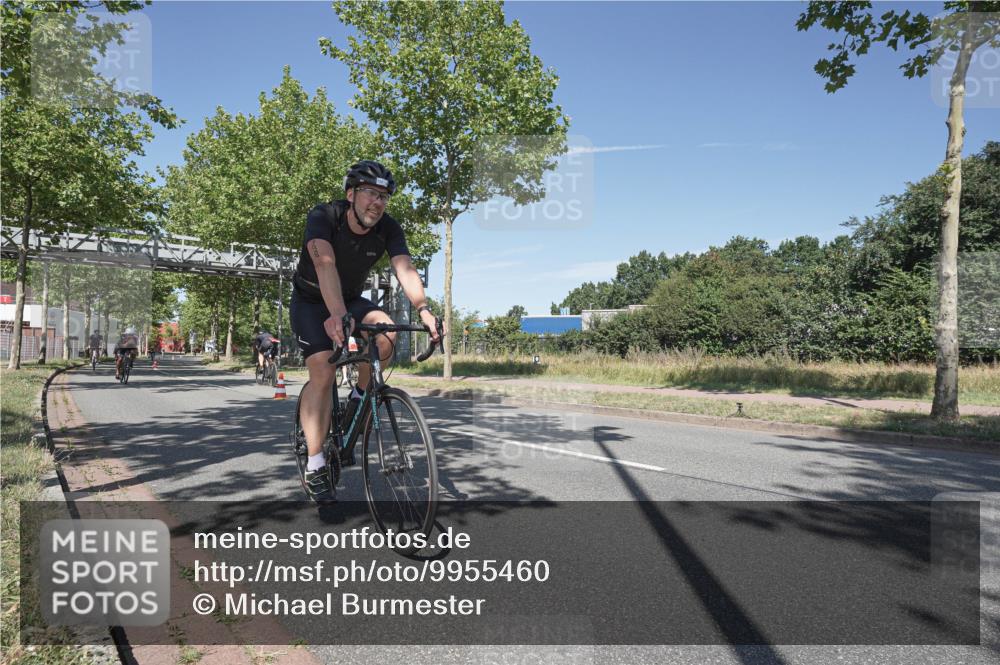 09.08.2026 - GEWOBA Citytriathlon Bremen Michael Burmester http://msf.ph/oto/9955460 09.08.2026 12:20:04 Radfahren 595, 625, 757, 788, 790, 798, 817, 823, 838, 923, 935, 1017, 1129 meine-sportfotos.de