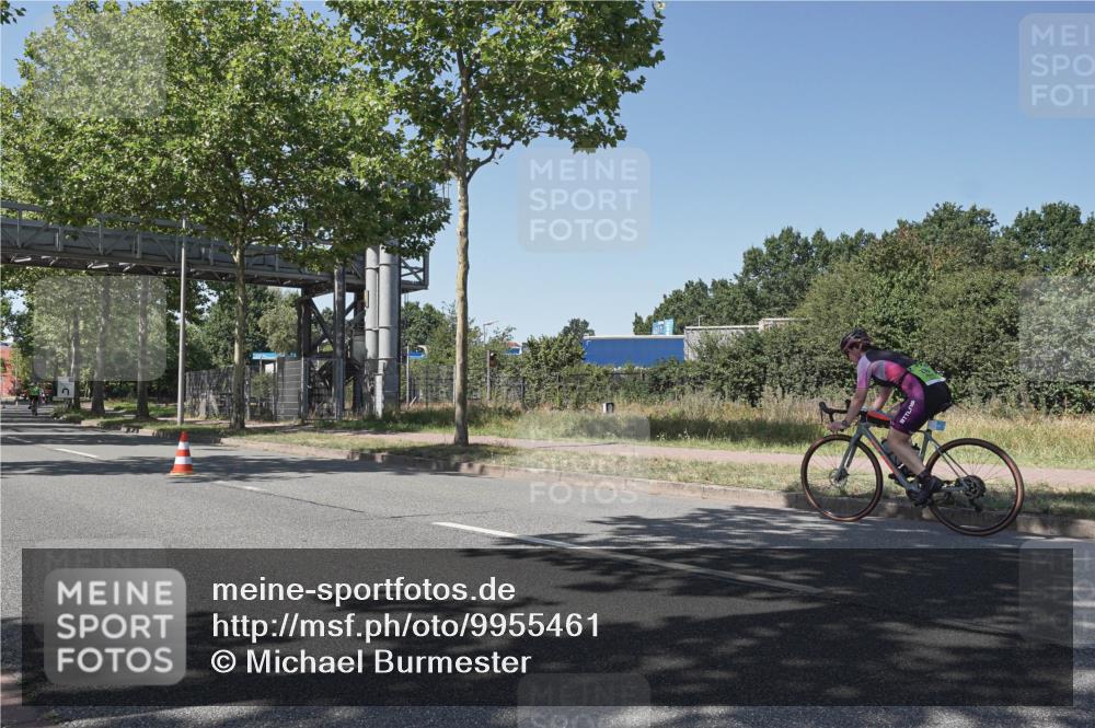 09.08.2026 - GEWOBA Citytriathlon Bremen Michael Burmester http://msf.ph/oto/9955461 09.08.2026 14:46:10 Radfahren 246, 267, 332 meine-sportfotos.de