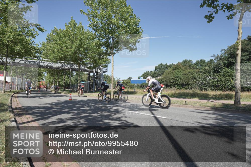09.08.2026 - GEWOBA Citytriathlon Bremen Michael Burmester http://msf.ph/oto/9955480 09.08.2026 12:20:16 Radfahren 595, 625, 693, 757, 762, 763, 788, 790, 823, 844, 897, 935, 1017, 1020, 1113, 1155 meine-sportfotos.de