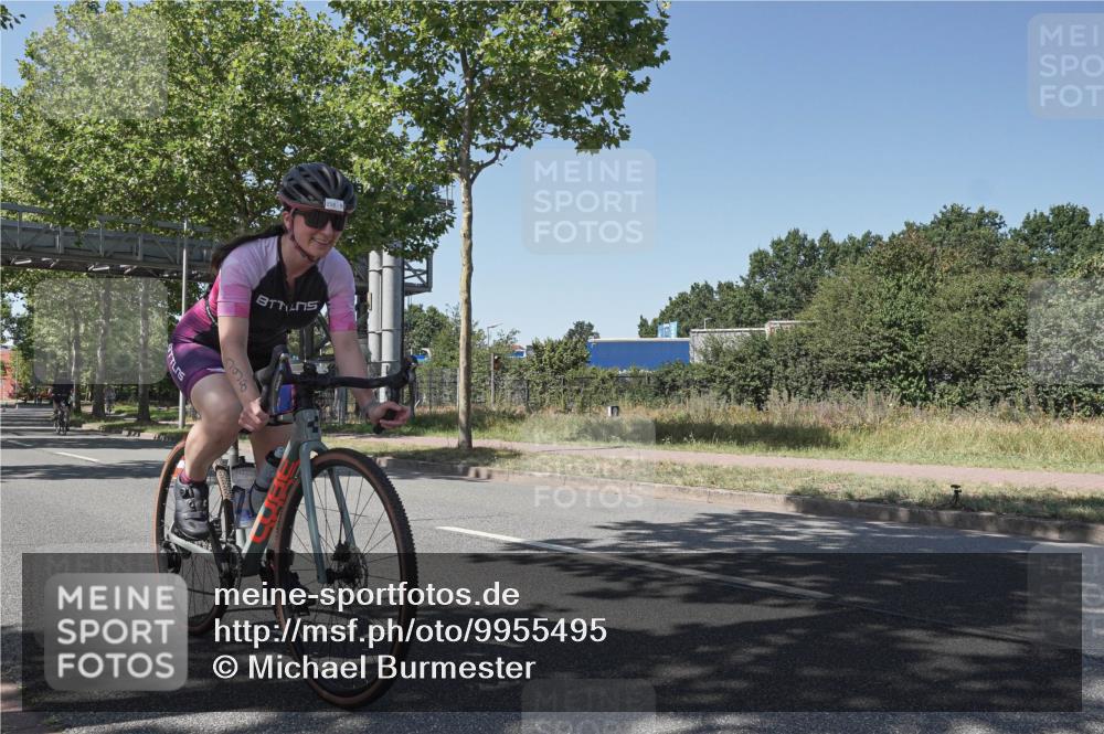 09.08.2026 - GEWOBA Citytriathlon Bremen Michael Burmester http://msf.ph/oto/9955495 09.08.2026 14:47:18 Radfahren 167, 298 meine-sportfotos.de
