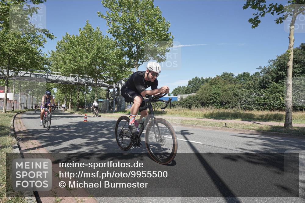 09.08.2026 - GEWOBA Citytriathlon Bremen Michael Burmester http://msf.ph/oto/9955500 09.08.2026 12:20:27 Radfahren 656, 682, 693, 728, 745, 762, 763, 792, 816, 844, 897, 1020, 1155 meine-sportfotos.de