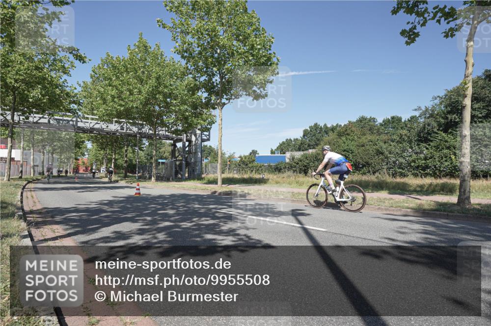 09.08.2026 - GEWOBA Citytriathlon Bremen Michael Burmester http://msf.ph/oto/9955508 09.08.2026 12:20:31 Radfahren 566, 656, 682, 728, 745, 762, 792, 816, 844, 897, 931, 1020 meine-sportfotos.de