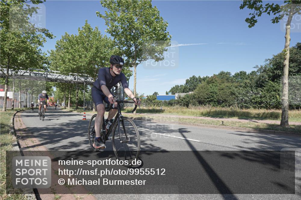 09.08.2026 - GEWOBA Citytriathlon Bremen Michael Burmester http://msf.ph/oto/9955512 09.08.2026 12:20:37 Radfahren 566, 656, 682, 728, 745, 792, 816, 931 meine-sportfotos.de