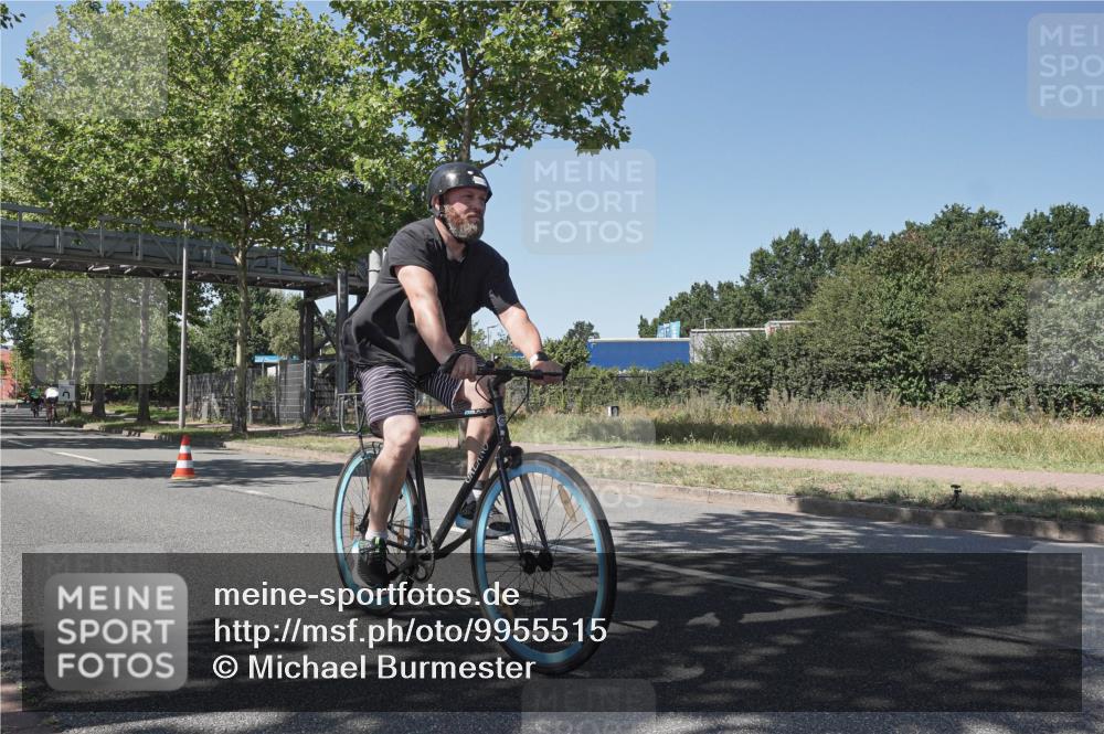09.08.2026 - GEWOBA Citytriathlon Bremen Michael Burmester http://msf.ph/oto/9955515 09.08.2026 14:48:01 Radfahren 366, 459, 492 meine-sportfotos.de