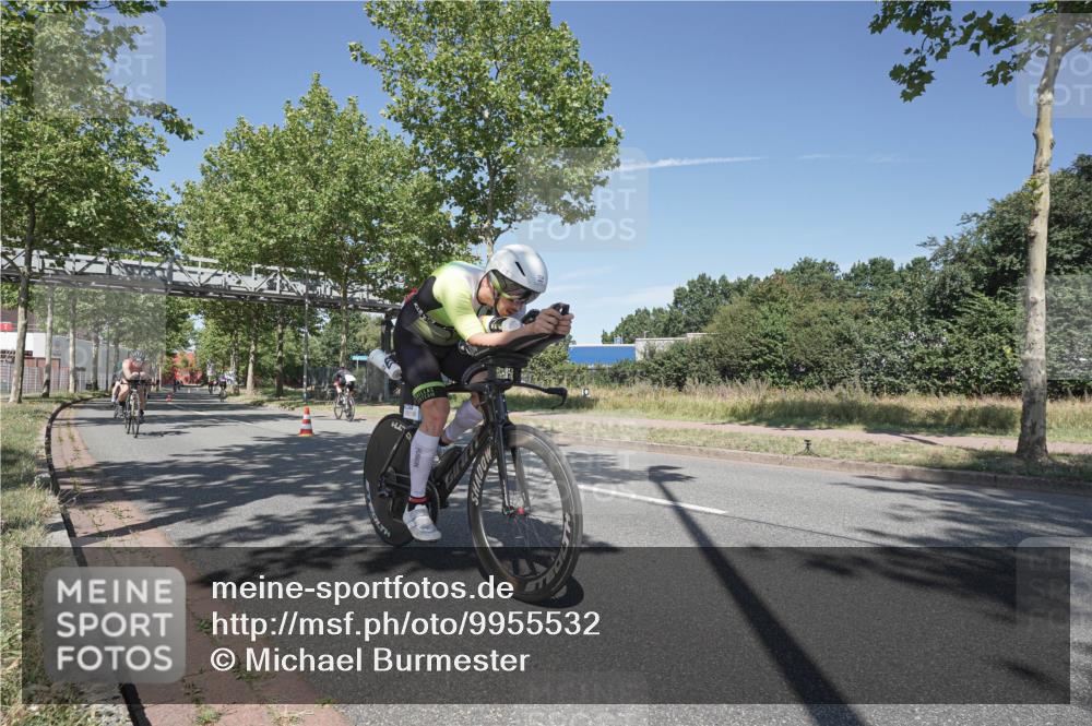 09.08.2026 - GEWOBA Citytriathlon Bremen Michael Burmester http://msf.ph/oto/9955532 09.08.2026 12:20:54 Radfahren 560, 562, 639, 668, 678, 773, 889, 911, 912, 960, 968, 979, 1110 meine-sportfotos.de