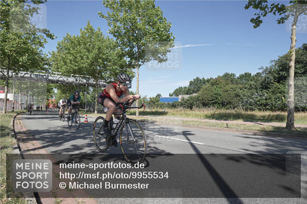 09.08.2026 - GEWOBA Citytriathlon Bremen Michael Burmester http://msf.ph/oto/9955534 09.08.2026 12:20:55 Radfahren 560, 562, 639, 668, 678, 773, 889, 911, 912, 960, 968, 979, 1110 meine-sportfotos.de