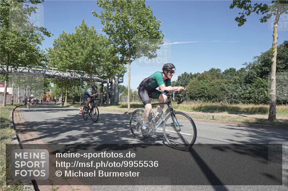 09.08.2026 - GEWOBA Citytriathlon Bremen Michael Burmester http://msf.ph/oto/9955536 09.08.2026 12:20:56 Radfahren 560, 562, 639, 668, 678, 773, 889, 911, 912, 960, 968, 979, 1110 meine-sportfotos.de