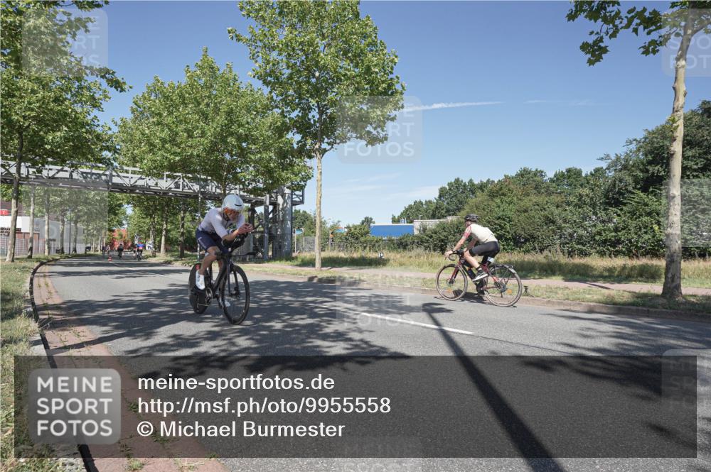 09.08.2026 - GEWOBA Citytriathlon Bremen Michael Burmester http://msf.ph/oto/9955558 09.08.2026 12:21:05 Radfahren 560, 562, 628, 637, 639, 644, 668, 678, 889, 911, 912, 968, 979, 1110, 1132 meine-sportfotos.de