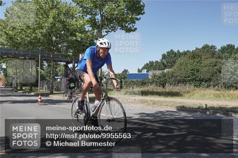09.08.2026 - GEWOBA Citytriathlon Bremen Michael Burmester http://msf.ph/oto/9955563 09.08.2026 14:52:37 Radfahren 407, 445, 490 meine-sportfotos.de