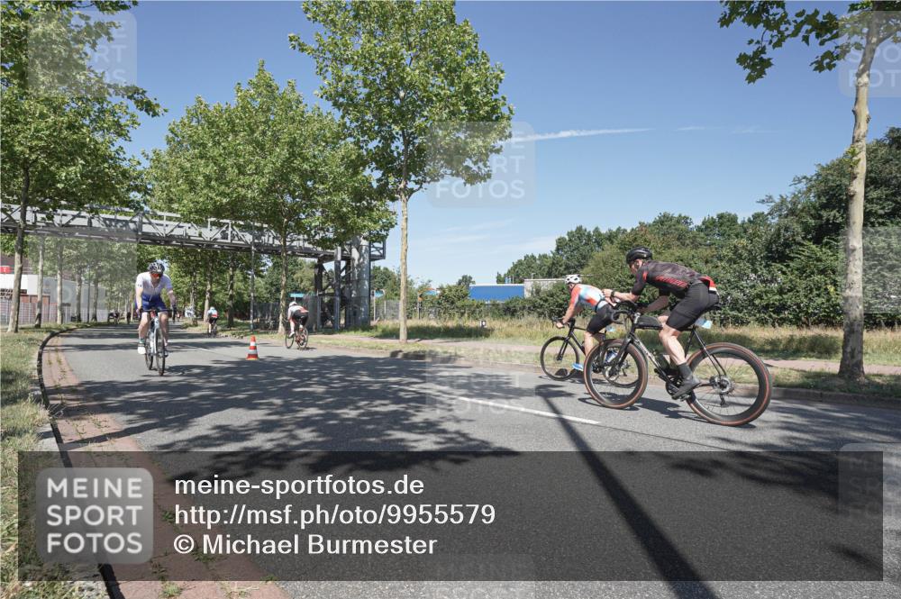 09.08.2026 - GEWOBA Citytriathlon Bremen Michael Burmester http://msf.ph/oto/9955579 09.08.2026 12:21:24 Radfahren 596, 731, 737, 902, 1115, 1132 meine-sportfotos.de