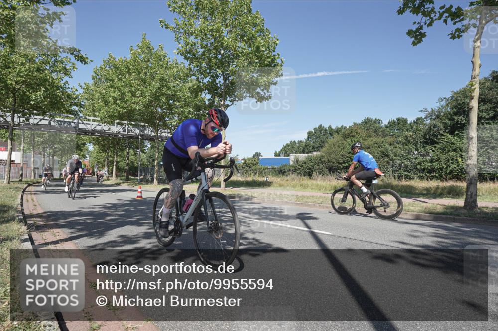 09.08.2026 - GEWOBA Citytriathlon Bremen Michael Burmester http://msf.ph/oto/9955594 09.08.2026 12:21:50 Radfahren 604, 626, 759, 768, 796, 834, 876, 885, 998, 1111, 1156 meine-sportfotos.de
