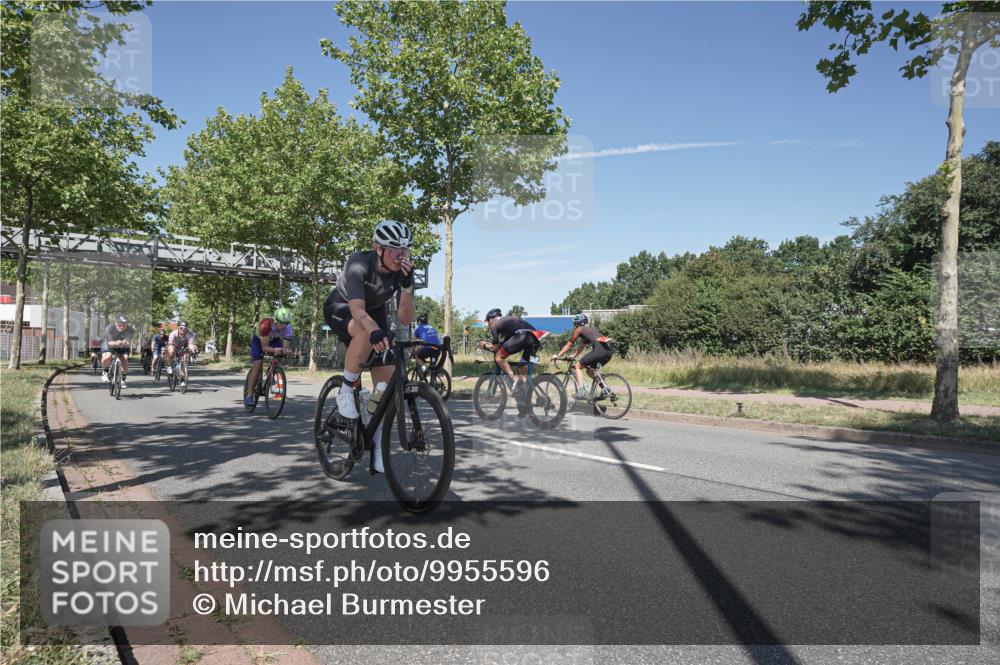 09.08.2026 - GEWOBA Citytriathlon Bremen Michael Burmester http://msf.ph/oto/9955596 09.08.2026 12:21:51 Radfahren 604, 626, 759, 768, 796, 834, 876, 885, 953, 998, 1102, 1111, 1156 meine-sportfotos.de