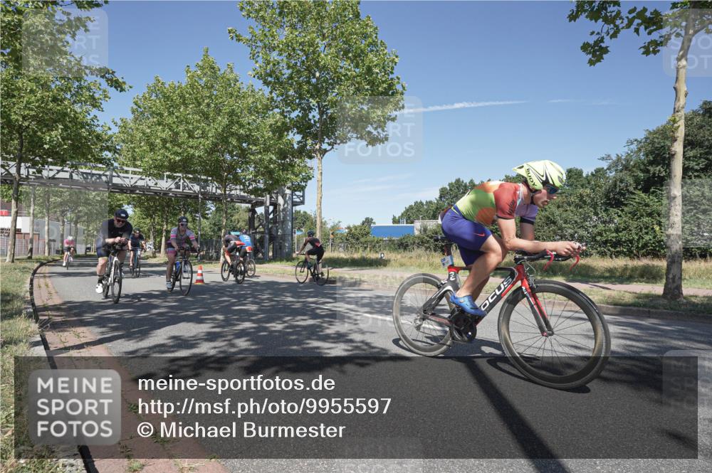 09.08.2026 - GEWOBA Citytriathlon Bremen Michael Burmester http://msf.ph/oto/9955597 09.08.2026 12:21:52 Radfahren 604, 626, 759, 768, 796, 834, 876, 885, 953, 998, 1102, 1114, 1156 meine-sportfotos.de
