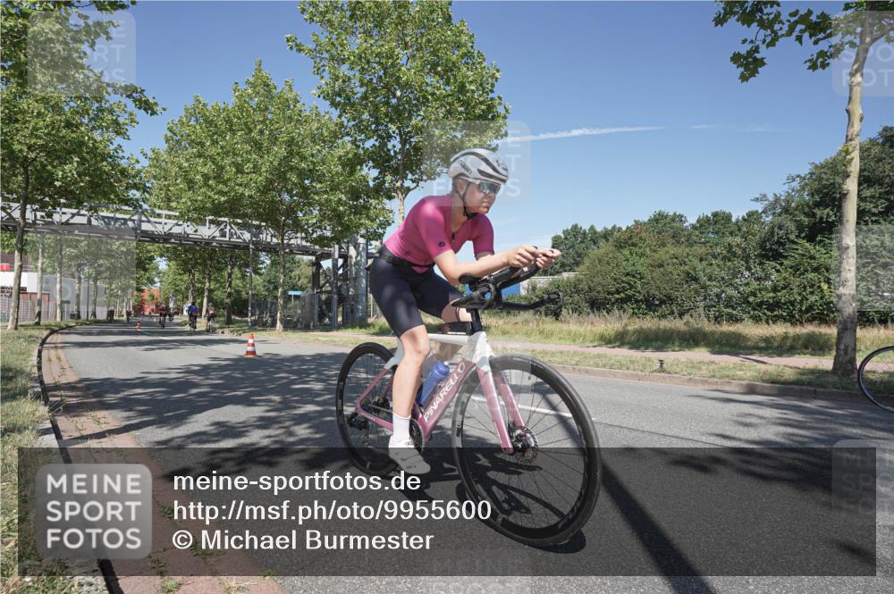 09.08.2026 - GEWOBA Citytriathlon Bremen Michael Burmester http://msf.ph/oto/9955600 09.08.2026 12:21:54 Radfahren 571, 604, 626, 759, 768, 796, 834, 876, 885, 953, 998, 1102, 1114, 1156 meine-sportfotos.de