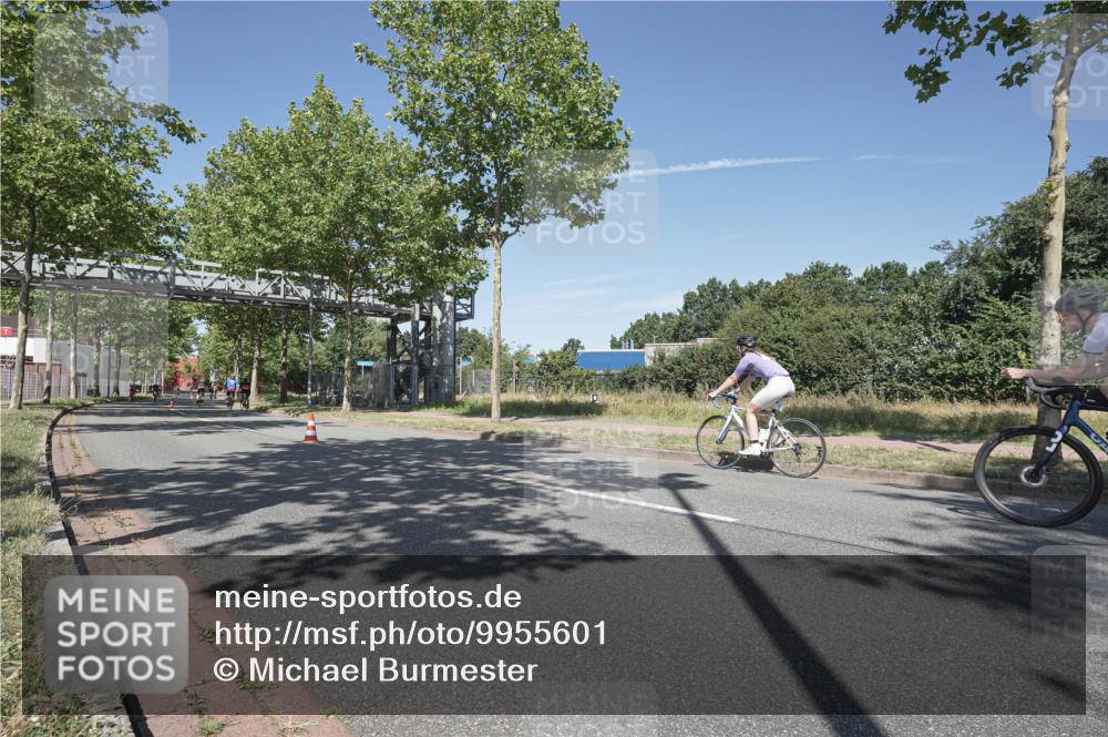 09.08.2026 - GEWOBA Citytriathlon Bremen Michael Burmester http://msf.ph/oto/9955601 09.08.2026 12:21:54 Radfahren 571, 604, 626, 759, 768, 796, 834, 876, 885, 953, 998, 1102, 1114, 1156 meine-sportfotos.de
