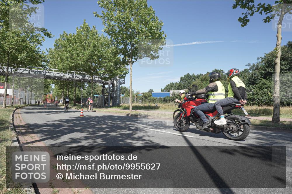 09.08.2026 - GEWOBA Citytriathlon Bremen Michael Burmester http://msf.ph/oto/9955627 09.08.2026 12:22:26 Radfahren 694, 696, 787, 803, 805, 956 meine-sportfotos.de