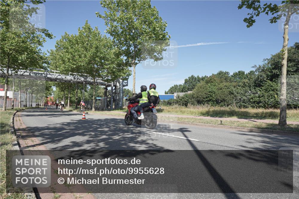 09.08.2026 - GEWOBA Citytriathlon Bremen Michael Burmester http://msf.ph/oto/9955628 09.08.2026 12:22:27 Radfahren 694, 696, 787, 803, 805, 956 meine-sportfotos.de
