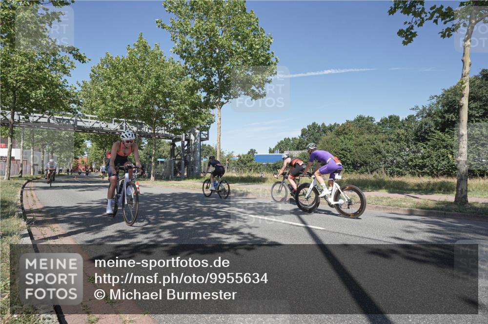 09.08.2026 - GEWOBA Citytriathlon Bremen Michael Burmester http://msf.ph/oto/9955634 09.08.2026 12:22:35 Radfahren 681, 696, 787, 805, 945, 956 meine-sportfotos.de