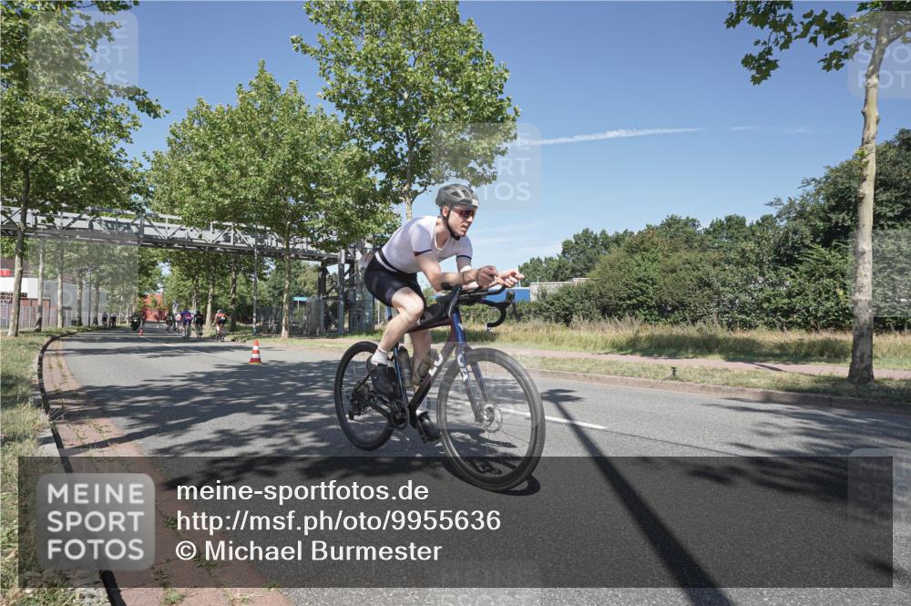 09.08.2026 - GEWOBA Citytriathlon Bremen Michael Burmester http://msf.ph/oto/9955636 09.08.2026 12:22:37 Radfahren 664, 681, 696, 787, 805, 945, 956, 1108 meine-sportfotos.de