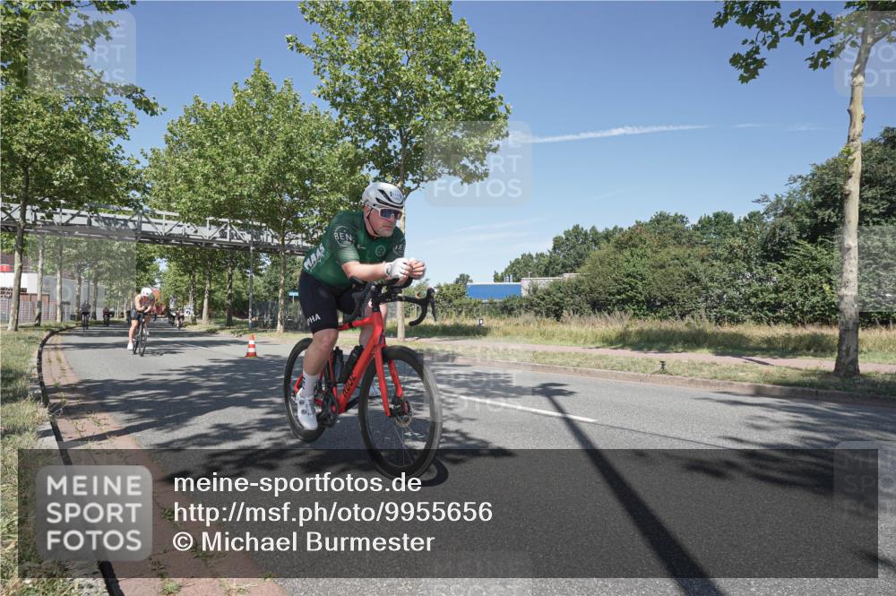 09.08.2026 - GEWOBA Citytriathlon Bremen Michael Burmester http://msf.ph/oto/9955656 09.08.2026 12:23:04 Radfahren 612, 699, 783, 809, 898, 915, 919, 933, 940, 966, 972, 1012, 1136 meine-sportfotos.de