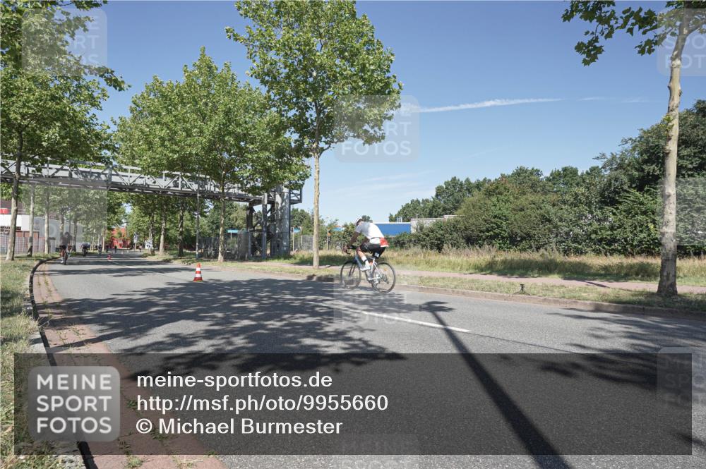 09.08.2026 - GEWOBA Citytriathlon Bremen Michael Burmester http://msf.ph/oto/9955660 09.08.2026 12:23:10 Radfahren 572, 577, 612, 782, 783, 809, 840, 871, 898, 919, 933, 940, 966, 972, 1123, 1136 meine-sportfotos.de