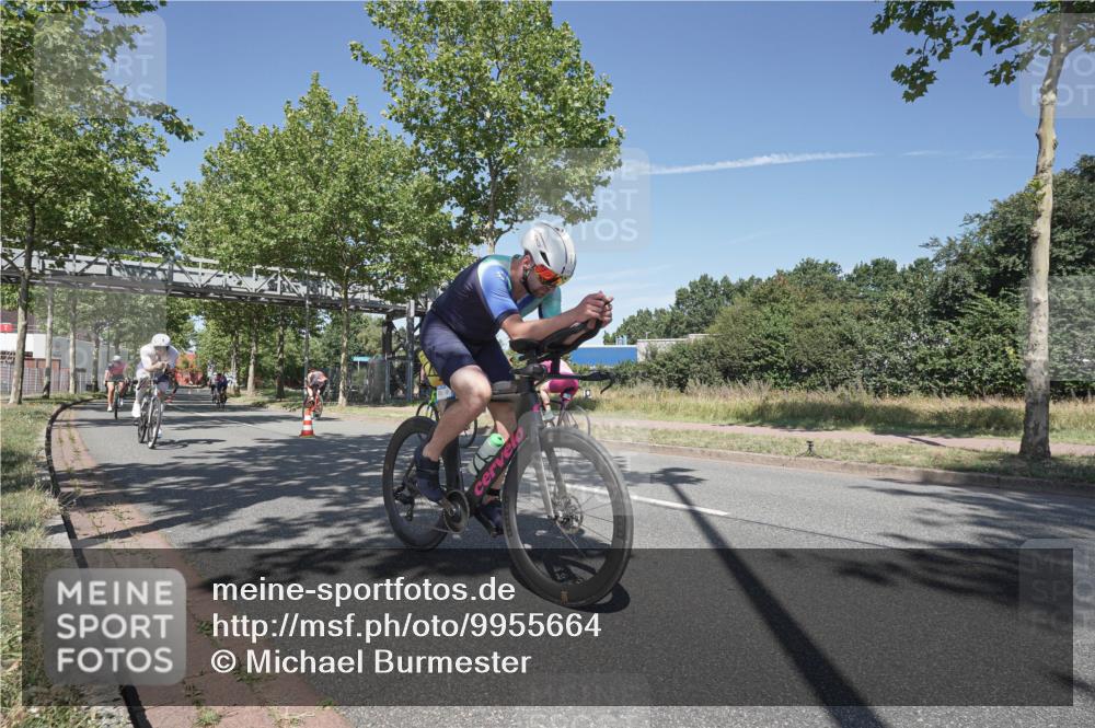 09.08.2026 - GEWOBA Citytriathlon Bremen Michael Burmester http://msf.ph/oto/9955664 09.08.2026 12:23:15 Radfahren 572, 577, 612, 782, 809, 840, 871, 888, 898, 919, 972, 976, 996, 1123, 1136 meine-sportfotos.de