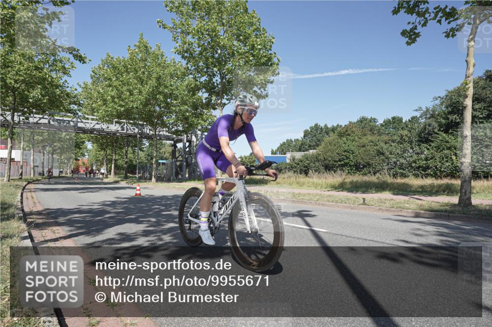 09.08.2026 - GEWOBA Citytriathlon Bremen Michael Burmester http://msf.ph/oto/9955671 09.08.2026 12:23:22 Radfahren 572, 577, 612, 707, 782, 840, 871, 888, 898, 976, 996, 1123 meine-sportfotos.de