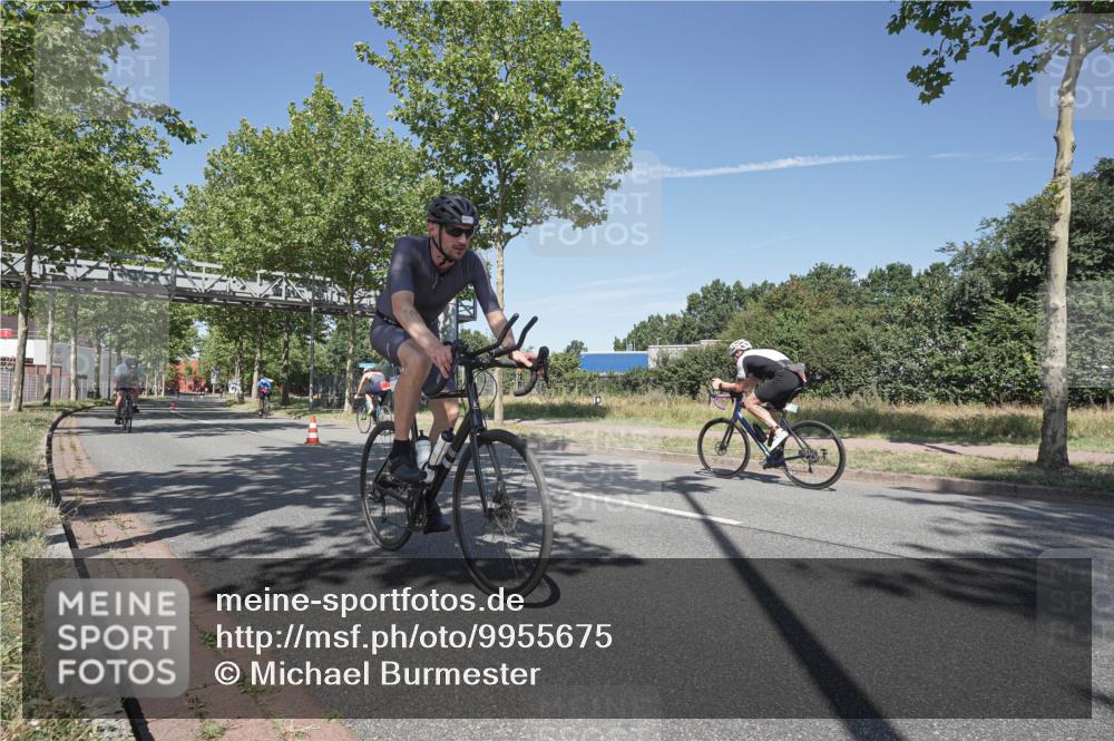 09.08.2026 - GEWOBA Citytriathlon Bremen Michael Burmester http://msf.ph/oto/9955675 09.08.2026 12:23:30 Radfahren 651, 701, 707, 782, 888, 976, 996 meine-sportfotos.de