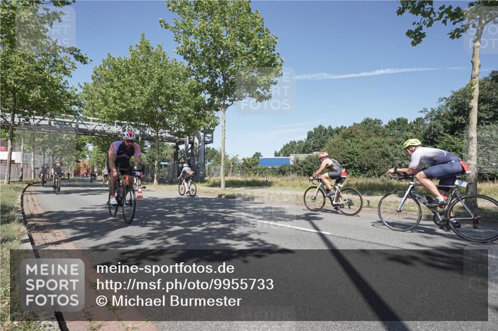 09.08.2026 - GEWOBA Citytriathlon Bremen Michael Burmester http://msf.ph/oto/9955733 09.08.2026 12:25:02 Radfahren 548, 602, 711, 785, 858, 899, 974, 991, 1104, 1140 meine-sportfotos.de