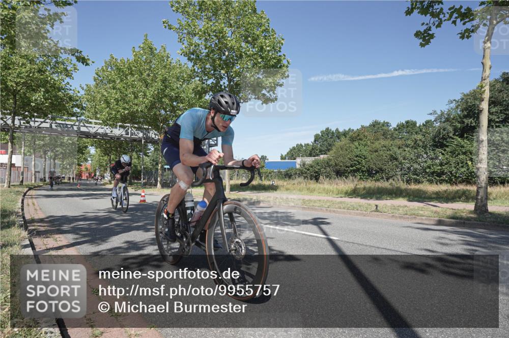 09.08.2026 - GEWOBA Citytriathlon Bremen Michael Burmester http://msf.ph/oto/9955757 09.08.2026 12:25:32 Radfahren 558, 649, 702, 743, 774, 848, 936, 982, 1010, 1106, 1121, 1122, 1125 meine-sportfotos.de