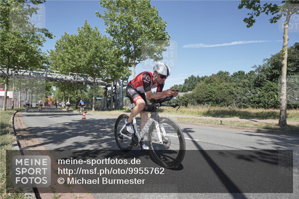 09.08.2026 - GEWOBA Citytriathlon Bremen Michael Burmester http://msf.ph/oto/9955762 09.08.2026 12:25:37 Radfahren 558, 649, 702, 743, 774, 789, 810, 848, 936, 982, 1010, 1122, 1125 meine-sportfotos.de