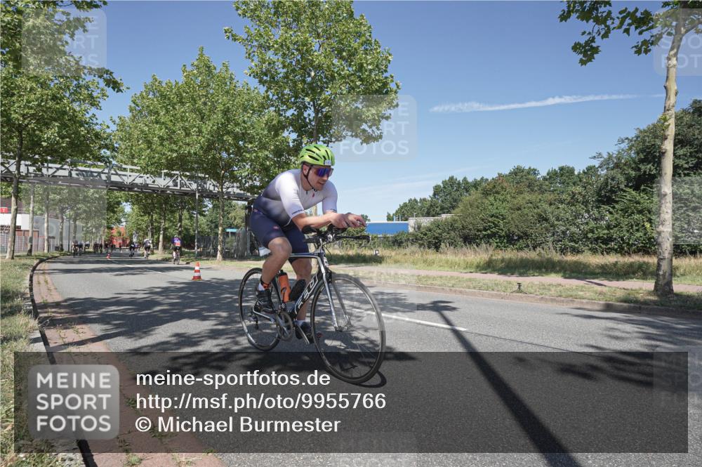 09.08.2026 - GEWOBA Citytriathlon Bremen Michael Burmester http://msf.ph/oto/9955766 09.08.2026 12:25:43 Radfahren 578, 614, 649, 702, 718, 743, 779, 789, 810, 848, 853, 944, 982, 1122, 1125 meine-sportfotos.de