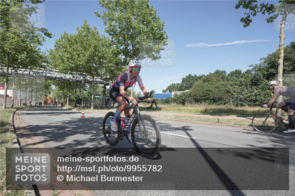 09.08.2026 - GEWOBA Citytriathlon Bremen Michael Burmester http://msf.ph/oto/9955782 09.08.2026 12:26:06 Radfahren 543, 635, 643, 700, 740, 913, 927, 941, 942, 957, 989, 997 meine-sportfotos.de