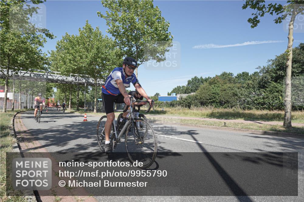 09.08.2026 - GEWOBA Citytriathlon Bremen Michael Burmester http://msf.ph/oto/9955790 09.08.2026 12:26:20 Radfahren 621, 674, 740, 766, 842, 908, 957, 985, 997, 1127 meine-sportfotos.de