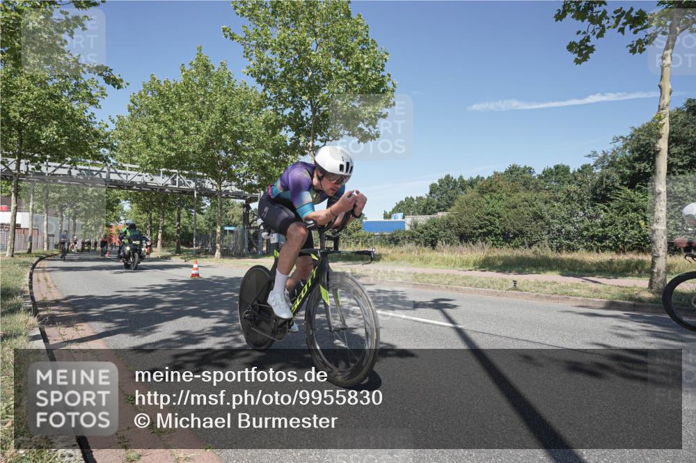 09.08.2026 - GEWOBA Citytriathlon Bremen Michael Burmester http://msf.ph/oto/9955830 09.08.2026 12:27:25 Radfahren 587, 597, 630, 669, 712, 732, 881 meine-sportfotos.de