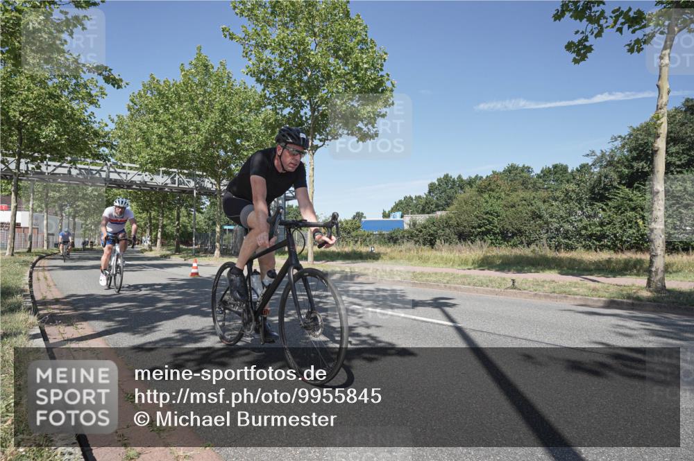 09.08.2026 - GEWOBA Citytriathlon Bremen Michael Burmester http://msf.ph/oto/9955845 09.08.2026 12:27:46 Radfahren 684, 714, 729, 801, 828, 831, 854, 904, 1157 meine-sportfotos.de