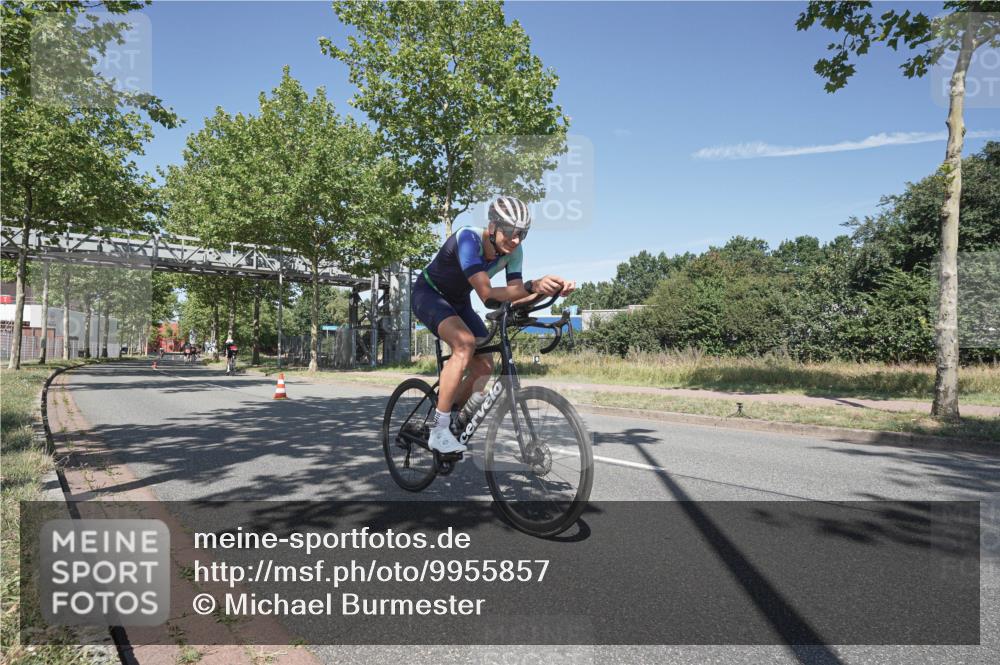 09.08.2026 - GEWOBA Citytriathlon Bremen Michael Burmester http://msf.ph/oto/9955857 09.08.2026 12:28:00 Radfahren 554, 660, 831, 917, 1157 meine-sportfotos.de