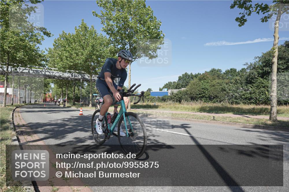 09.08.2026 - GEWOBA Citytriathlon Bremen Michael Burmester http://msf.ph/oto/9955875 09.08.2026 12:28:23 Radfahren 549, 631, 661, 666, 676, 862, 951, 1148 meine-sportfotos.de