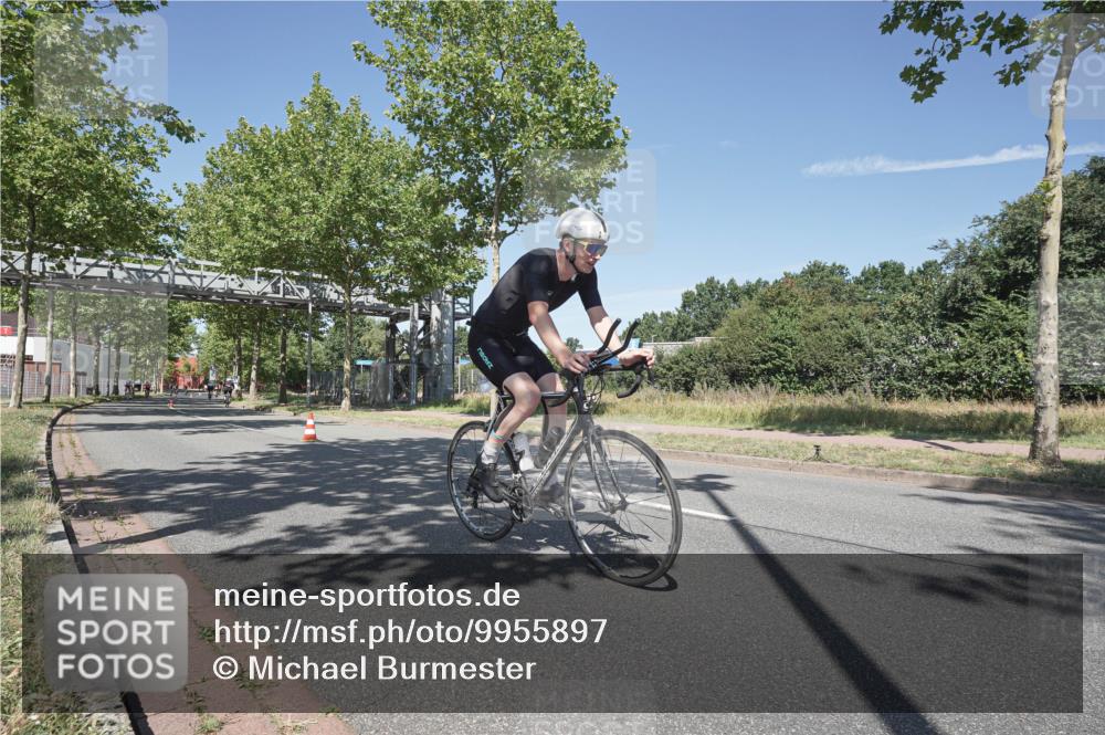 09.08.2026 - GEWOBA Citytriathlon Bremen Michael Burmester http://msf.ph/oto/9955897 09.08.2026 12:28:56 Radfahren 556, 563, 688, 691, 703, 764, 795, 843, 878, 969 meine-sportfotos.de