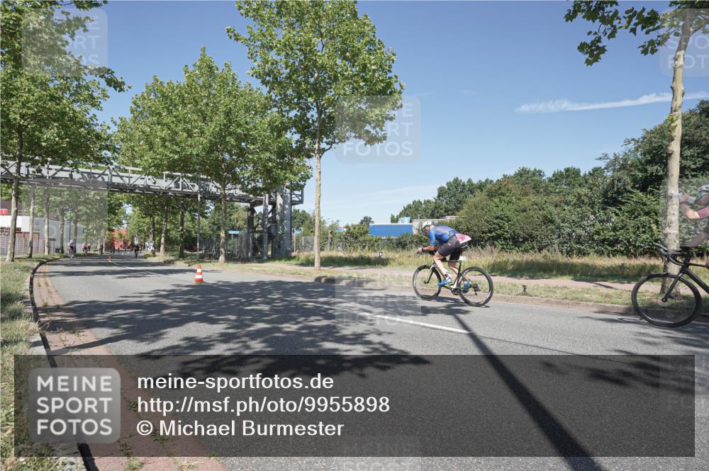 09.08.2026 - GEWOBA Citytriathlon Bremen Michael Burmester http://msf.ph/oto/9955898 09.08.2026 12:28:58 Radfahren 112, 540, 556, 563, 688, 691, 692, 703, 764, 843, 878, 969, 1141 meine-sportfotos.de