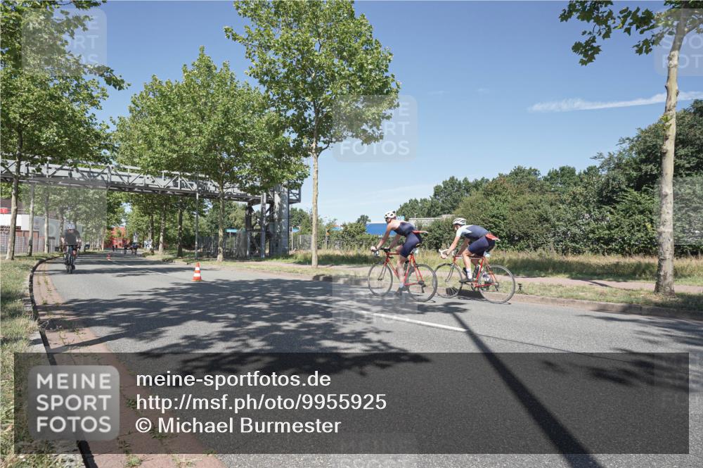09.08.2026 - GEWOBA Citytriathlon Bremen Michael Burmester http://msf.ph/oto/9955925 09.08.2026 12:29:37 Radfahren 575, 642, 697, 724, 811, 825, 905, 999, 1011 meine-sportfotos.de