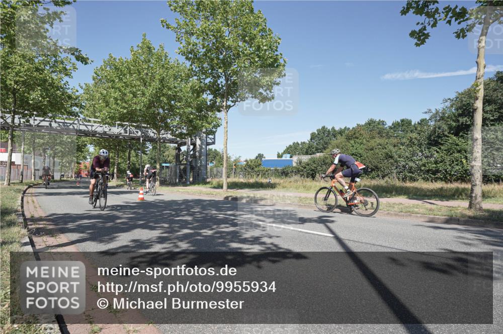 09.08.2026 - GEWOBA Citytriathlon Bremen Michael Burmester http://msf.ph/oto/9955934 09.08.2026 12:29:48 Radfahren 616, 618, 641, 642, 697, 825, 964, 1011 meine-sportfotos.de