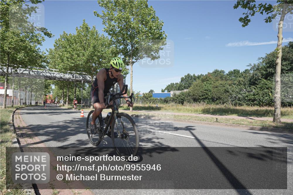 09.08.2026 - GEWOBA Citytriathlon Bremen Michael Burmester http://msf.ph/oto/9955946 09.08.2026 12:30:09 Radfahren 591, 593, 677, 747, 963, 967, 1004, 1128 meine-sportfotos.de