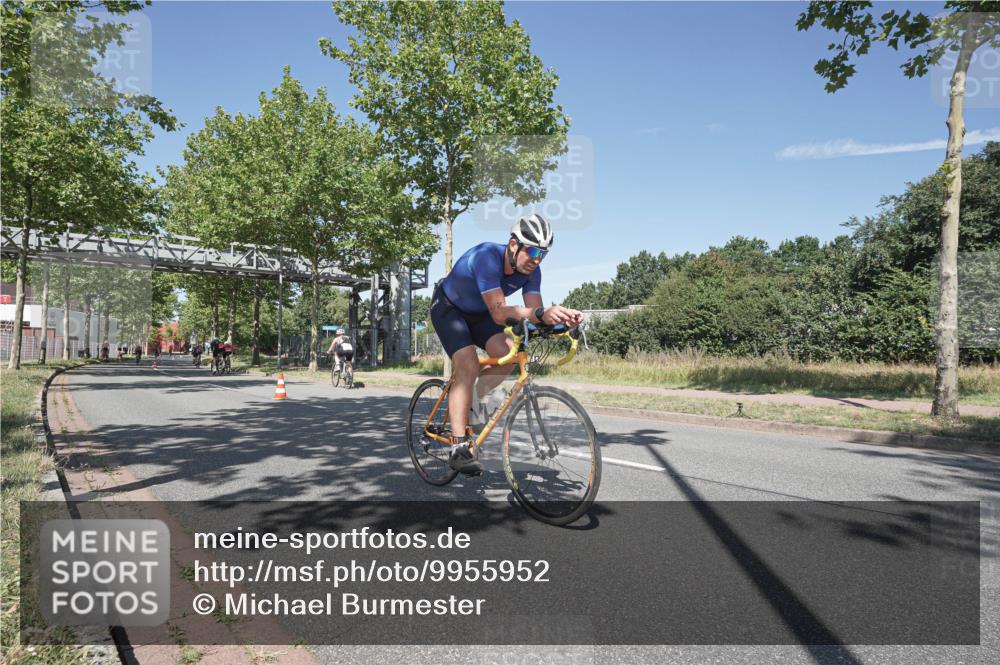 09.08.2026 - GEWOBA Citytriathlon Bremen Michael Burmester http://msf.ph/oto/9955952 09.08.2026 12:30:18 Radfahren 591, 605, 677, 683, 746, 747, 1004 meine-sportfotos.de