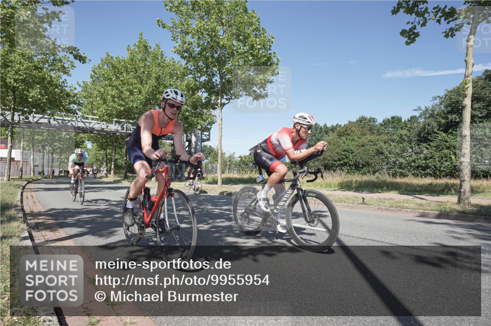 09.08.2026 - GEWOBA Citytriathlon Bremen Michael Burmester http://msf.ph/oto/9955954 09.08.2026 12:30:23 Radfahren 591, 605, 677, 683, 746, 747, 1116, 1149 meine-sportfotos.de