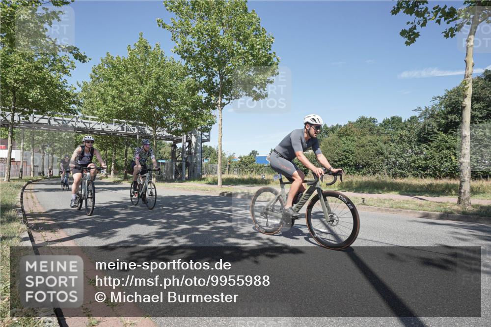 09.08.2026 - GEWOBA Citytriathlon Bremen Michael Burmester http://msf.ph/oto/9955988 09.08.2026 12:31:14 Radfahren 580, 589, 592, 645, 646, 685, 686, 710, 721, 775, 793, 852, 909, 947, 1101, 1150 meine-sportfotos.de