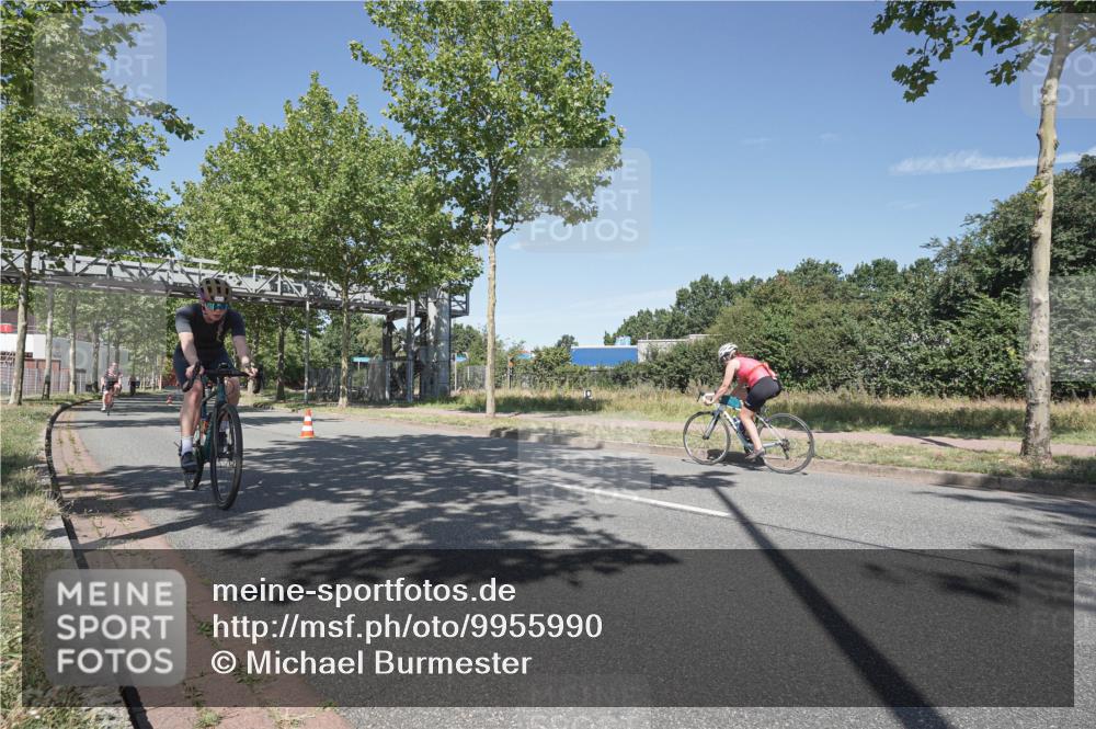 09.08.2026 - GEWOBA Citytriathlon Bremen Michael Burmester http://msf.ph/oto/9955990 09.08.2026 12:31:18 Radfahren 580, 589, 592, 645, 646, 685, 686, 710, 775, 793, 852, 909, 1101, 1150 meine-sportfotos.de