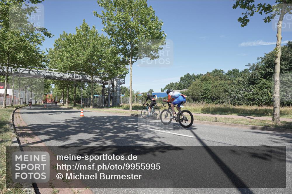 09.08.2026 - GEWOBA Citytriathlon Bremen Michael Burmester http://msf.ph/oto/9955995 09.08.2026 12:31:27 Radfahren 561, 589, 592, 606, 645, 646, 686, 793, 909, 1101, 1150 meine-sportfotos.de